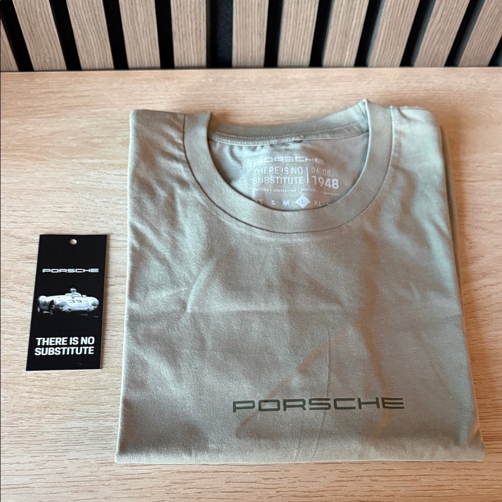Porsche T-Shirt - There Is No Substitute